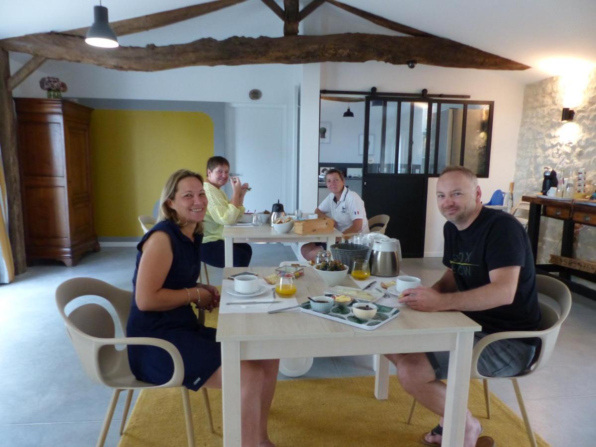 Saint-Fort-sur-Gironde L'Alambic De L'Estuaire B&B 외부 사진