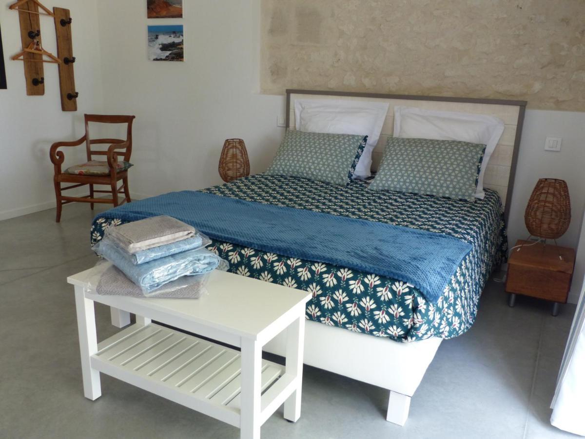 Saint-Fort-sur-Gironde L'Alambic De L'Estuaire B&B 외부 사진